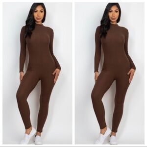 NEW TRENDY BASIC COFFEE BROWN RIBBED MOCK NECK LONG SLEEVE JUMPSUIT ROMPER